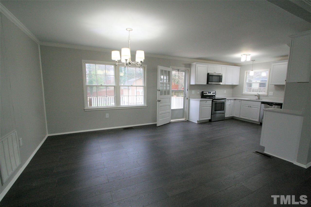 6016 Stratton Place Raleigh, NC 27609 - Photo 7 of 30 Gallery Image 7