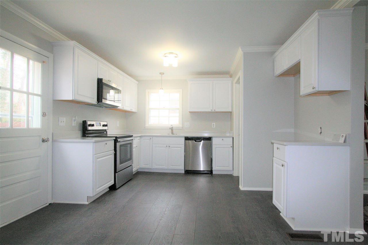 6016 Stratton Place Raleigh, NC 27609 - Photo 8 of 30 Gallery Image 8