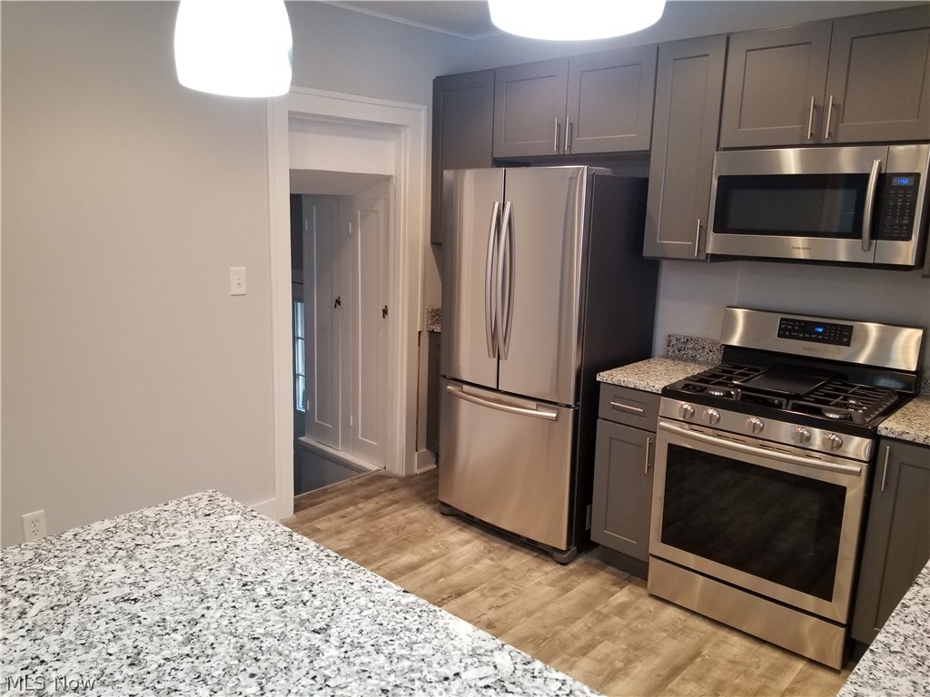 962 Roanoke Road Cleveland Heights, OH 44121 - Photo 5 of 31