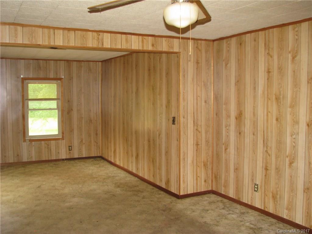 2075 Pinckney Road Chester, SC 29706 - Photo 6 of 18 a view of a garage with window
