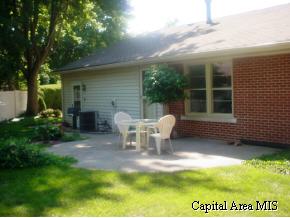 40 Inverness Road Springfield, IL 62704 - Photo 8 of 9