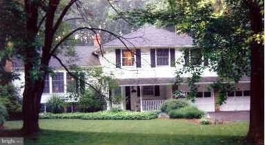 25 Glen Alpine Road Phoenix, MD 21131 - Photo 6 of 27 Exterior (Front)