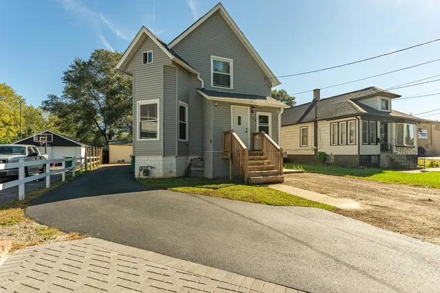$290,000 | 714 South Joliet Street, Joliet, IL 60436
