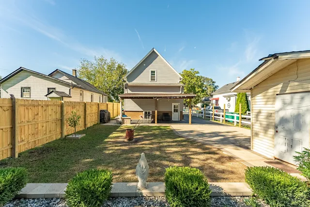 $290,000 | 714 South Joliet Street, Joliet, IL 60436