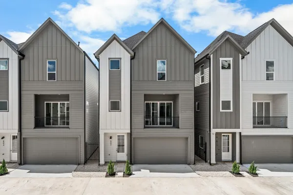 $539,900 | 603 Skyland Terrace Way, Houston, TX 77009