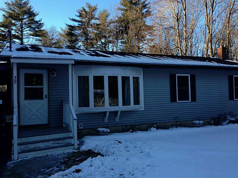 39 Collinwood Circle Windham, ME 04062 - Photo 2 of 25 Exterior Front.