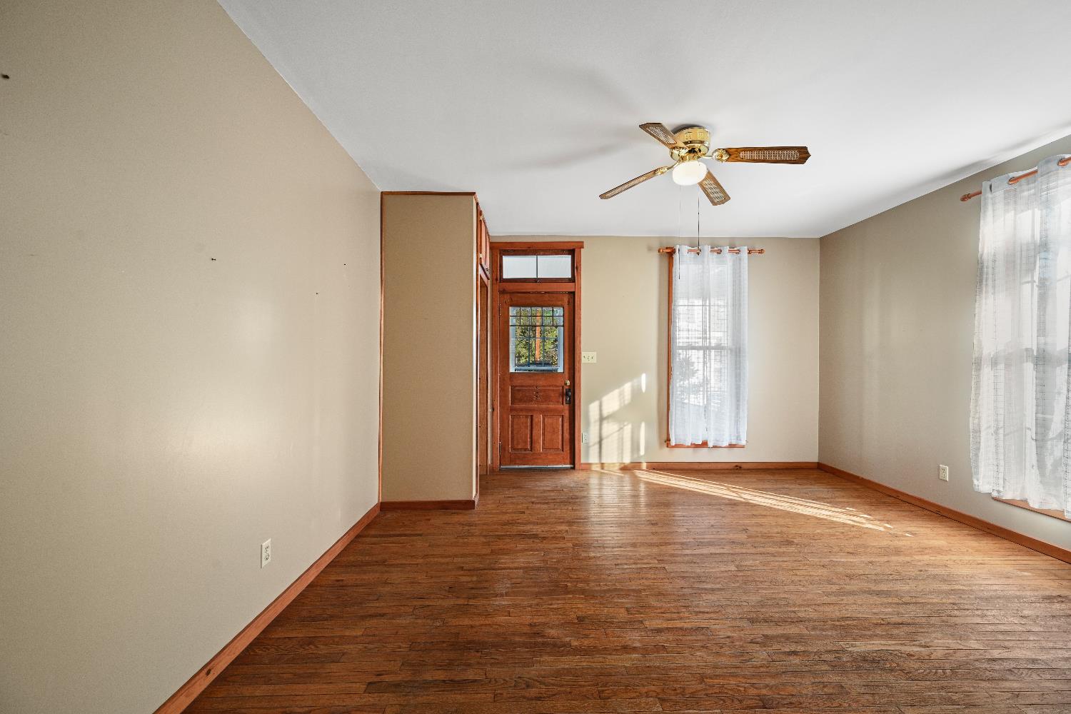 205 Hanover Avenue Aurora, IN 47001 - Photo 18 of 36