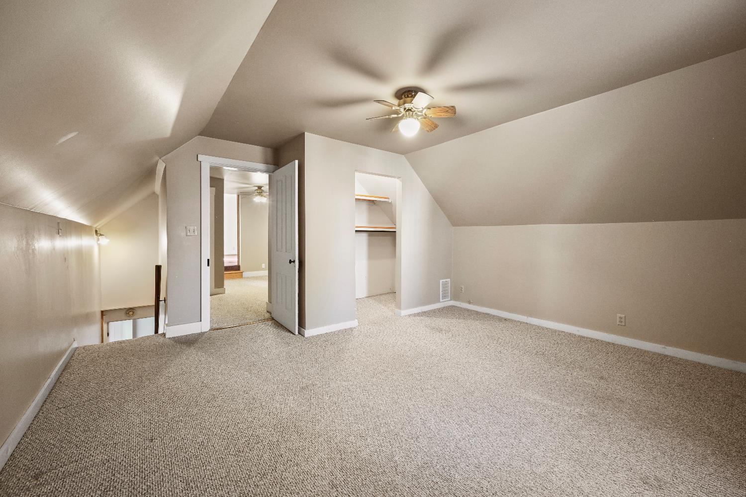 205 Hanover Avenue Aurora, IN 47001 - Photo 22 of 36