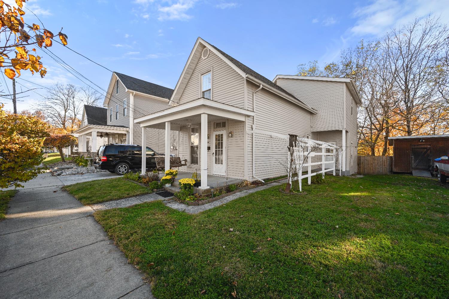 205 Hanover Avenue Aurora, IN 47001 - Photo 3 of 36