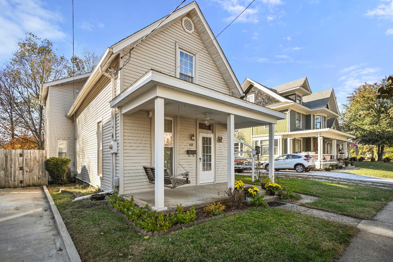 205 Hanover Avenue Aurora, IN 47001 - Photo 4 of 36