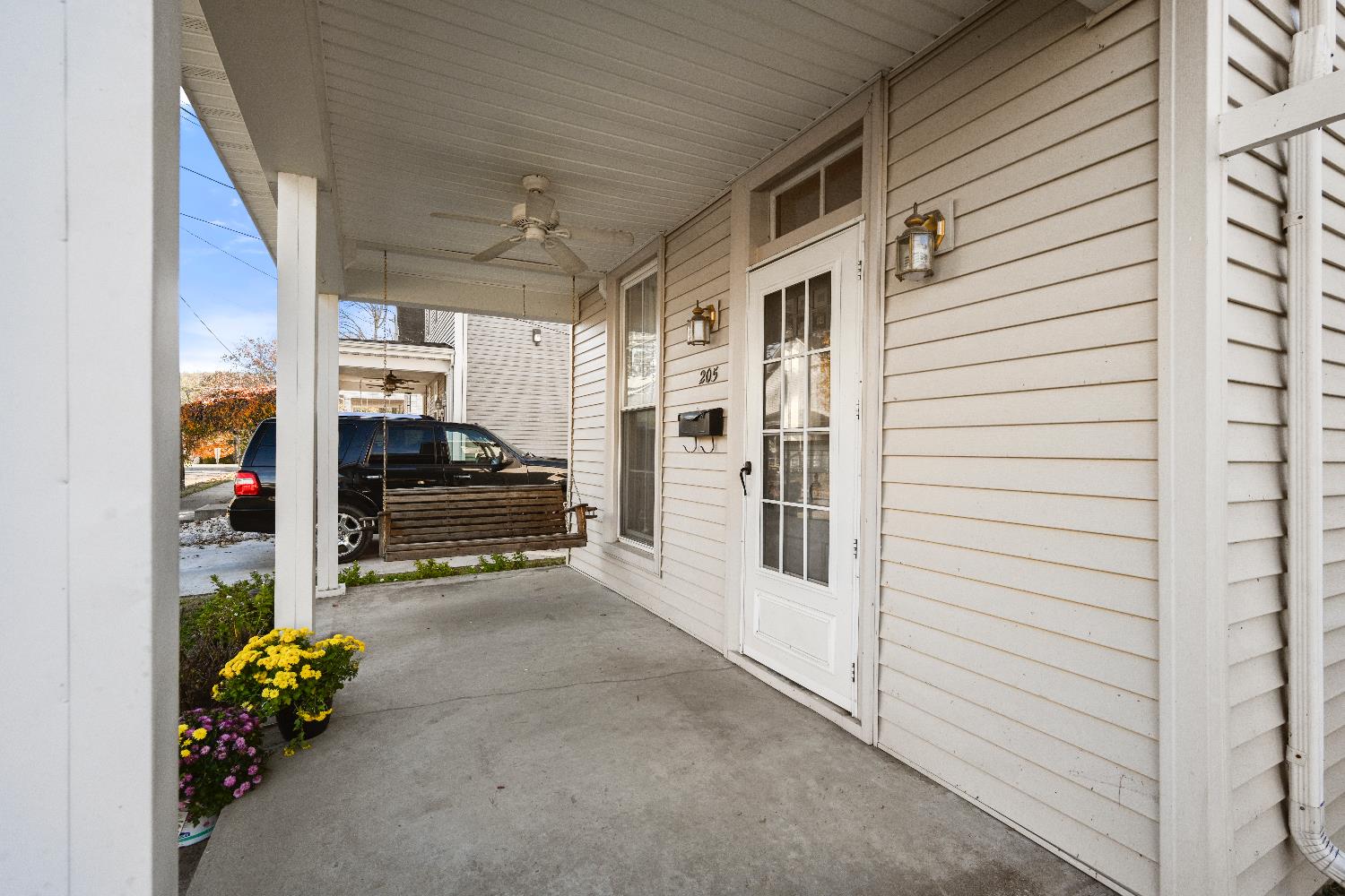 205 Hanover Avenue Aurora, IN 47001 - Photo 6 of 36