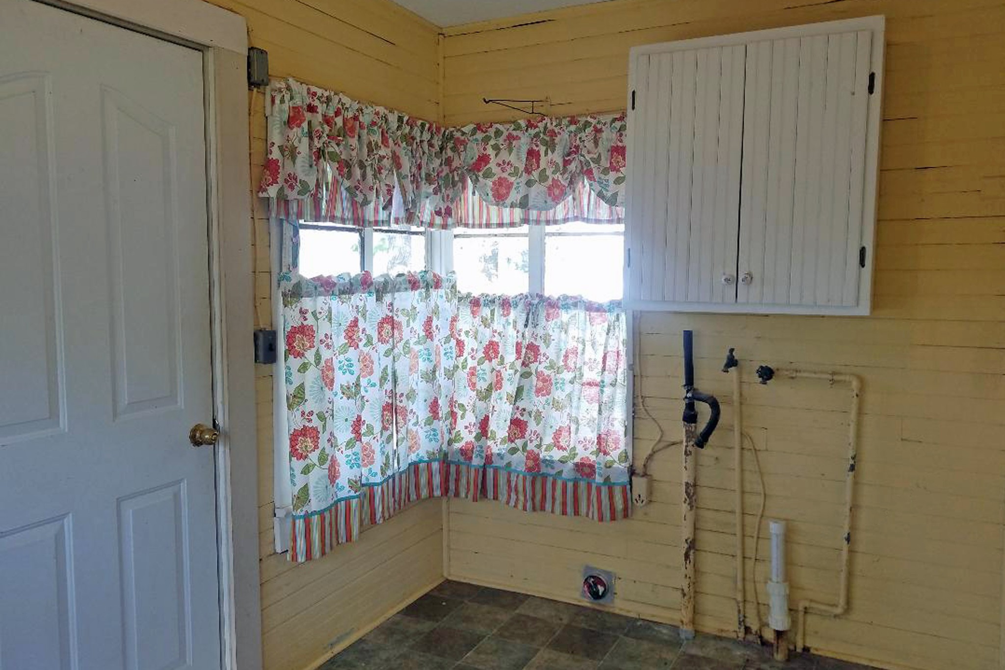 8479 Springfield Road Franklin, KY 42134 - Photo 13 of 18 Gallery Image 13