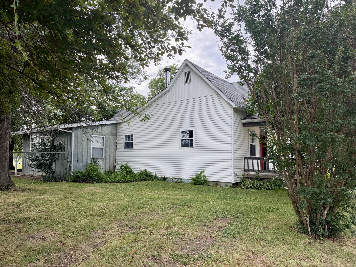 621 North 29th Street Herrin, IL 62948 - Photo 2 of 18