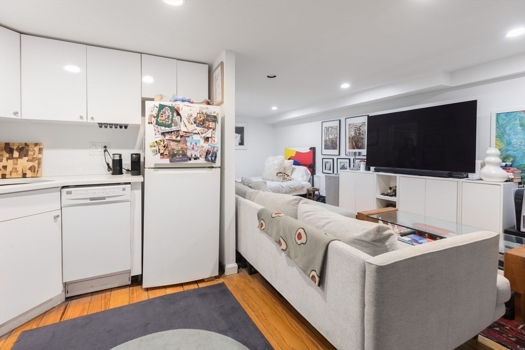 94 Appleton Street, Unit 1 Boston, MA 02116 - Photo 2 of 6