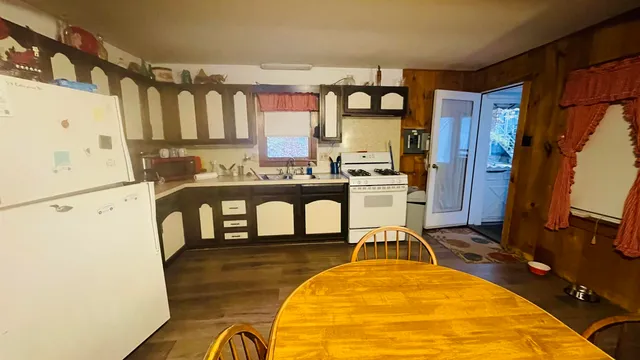 $649,000 | 54 Enterprise Drive, Windham, NH 03087