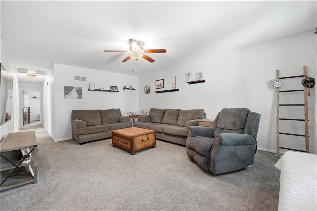 3916 Queen Ridge Drive Independence, MO 64055 - Photo 14 of 52 Gallery Image 14