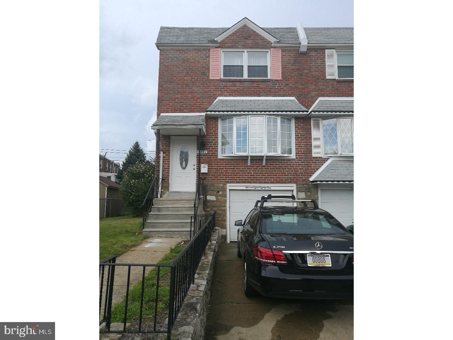 11881 Colman Road Philadelphia, PA 19154 - Photo 1 of 15 Gallery Image 1