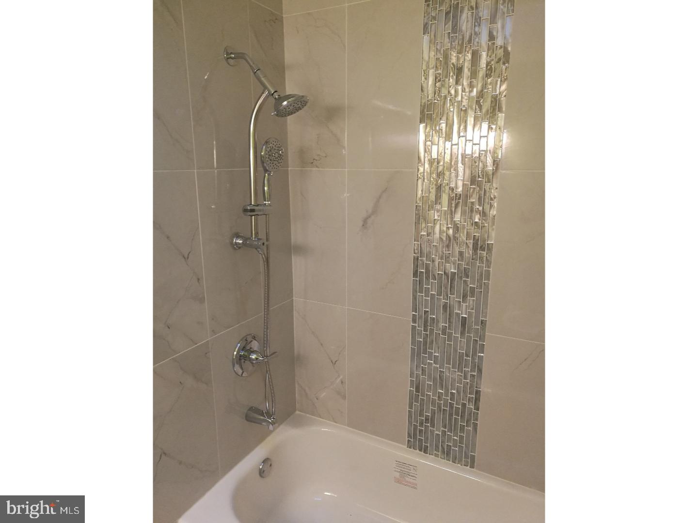 11881 Colman Road Philadelphia, PA 19154 - Photo 11 of 15 Gallery Image 11