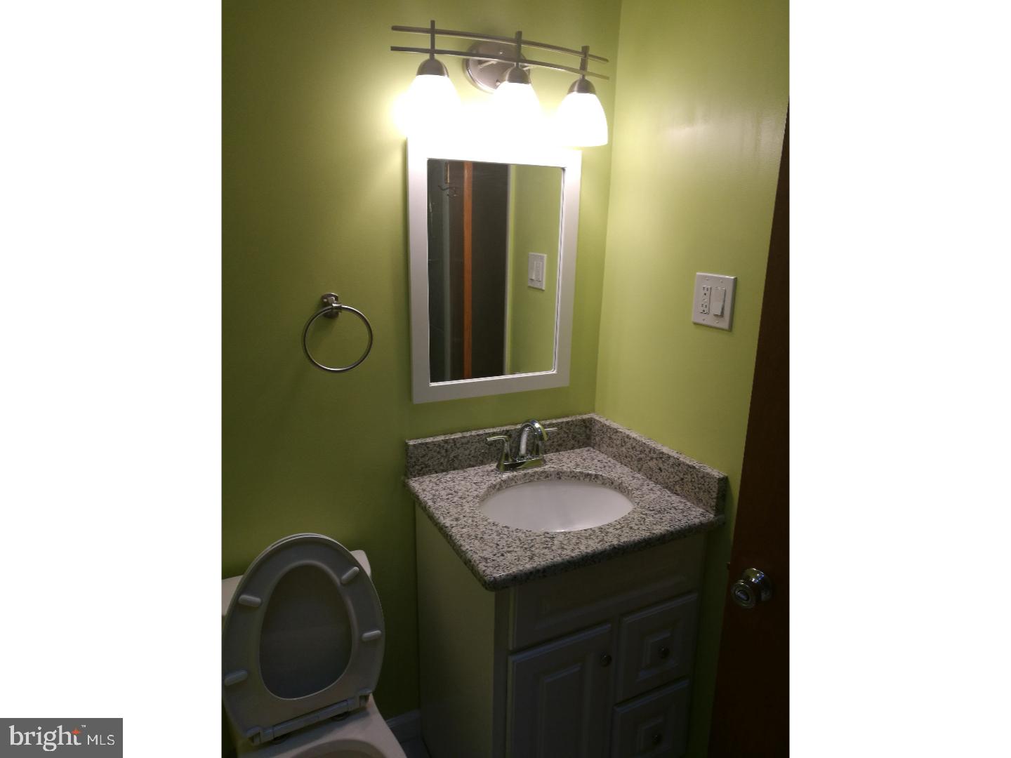 11881 Colman Road Philadelphia, PA 19154 - Photo 10 of 15 Gallery Image 10