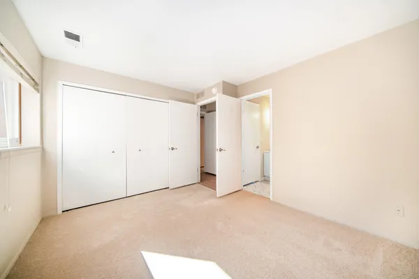 $1,600 | 275 Briarcrest Drive, Unit 185, Ann Arbor, MI 48104