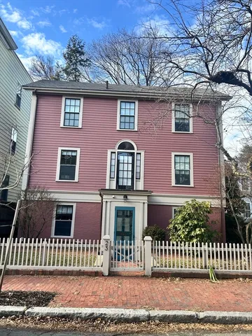 $7,000 | 23 Sparks Street, Cambridge, MA 02138