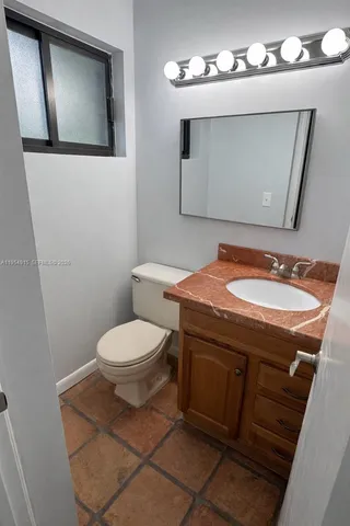 $3,800 | 980 Northwest N River Drive, Unit 39, Miami, FL 33136