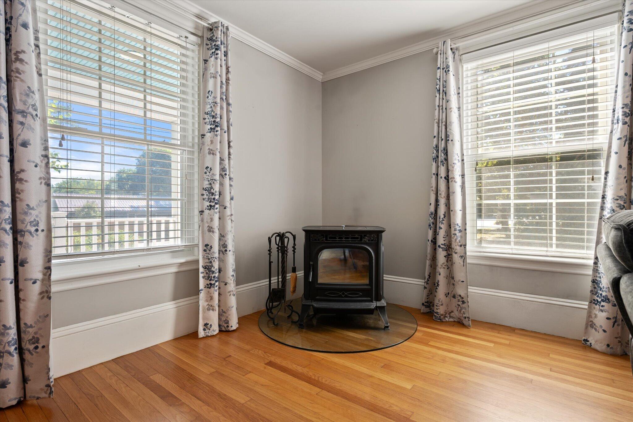 132 Main Road South Hampden, ME 04444 - Photo 25 of 71 19-Living Room