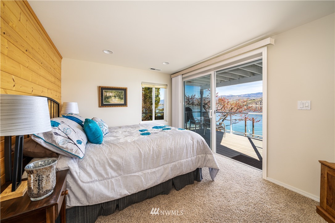 948 South Lakeshore Road Chelan, WA 98816 - Photo 20 of 29 Gallery Image 20
