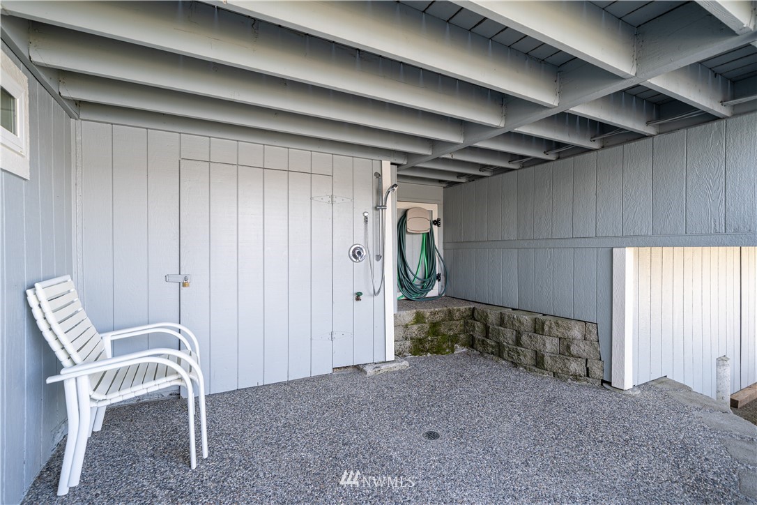 948 South Lakeshore Road Chelan, WA 98816 - Photo 22 of 29 Gallery Image 22