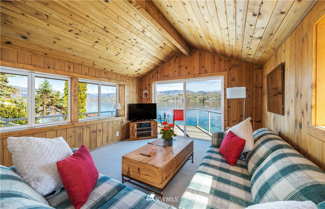 948 South Lakeshore Road Chelan, WA 98816 - Photo 8 of 29 Gallery Image 8