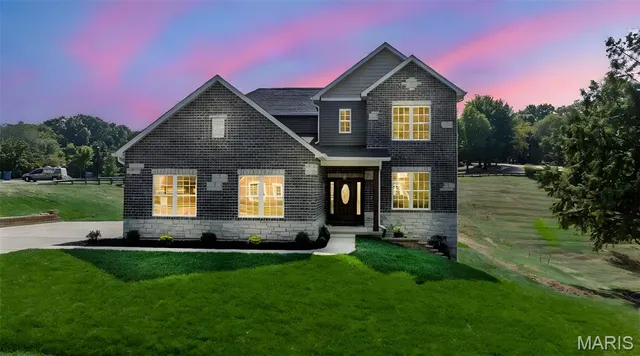 $1,249,900 | 1556 Wildhorse Pkwy Drive, Chesterfield, MO 63005