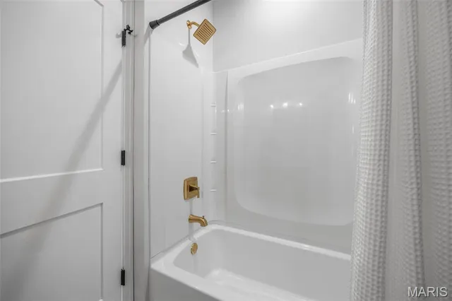 $1,249,900 | 1556 Wildhorse Pkwy Drive, Chesterfield, MO 63005