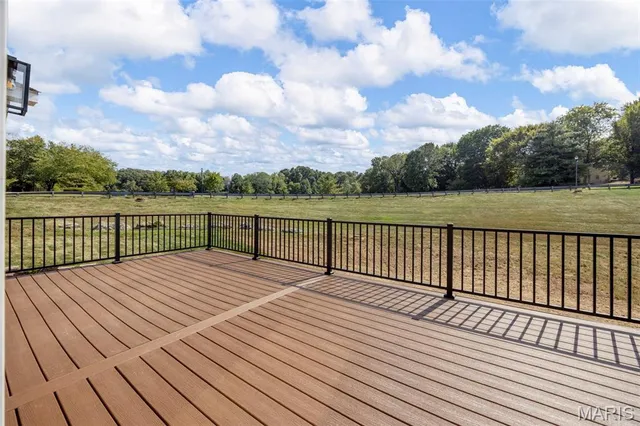 $1,249,900 | 1556 Wildhorse Pkwy Drive, Chesterfield, MO 63005