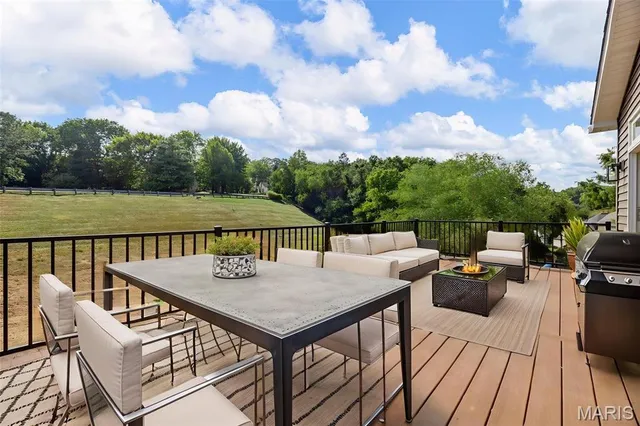 $1,249,900 | 1556 Wildhorse Pkwy Drive, Chesterfield, MO 63005