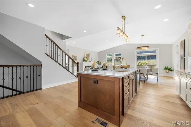 $1,249,900 | 1556 Wildhorse Pkwy Drive, Chesterfield, MO 63005