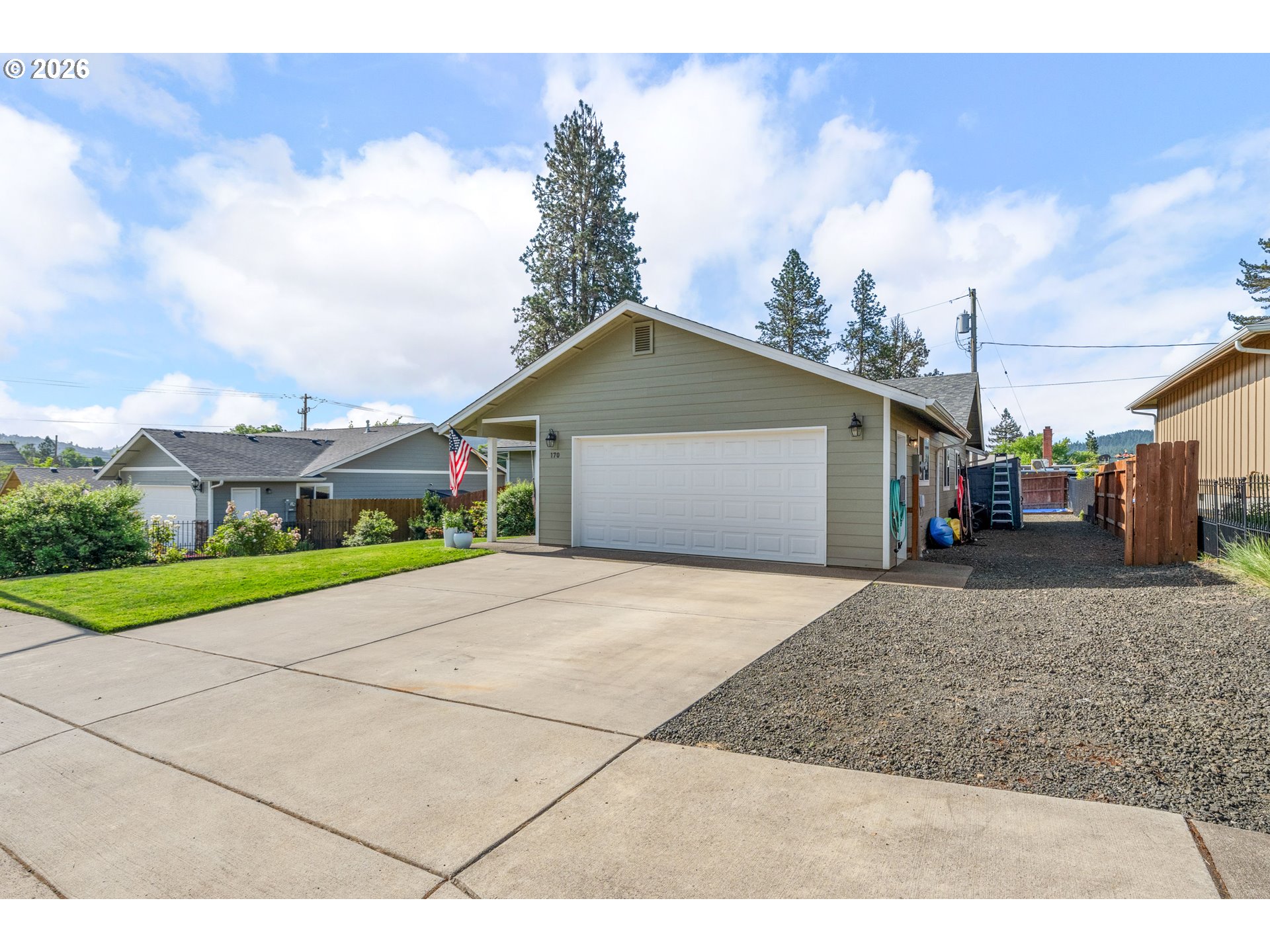 170 Addison Avenue Sutherlin, OR 97479 - Photo 3 of 33