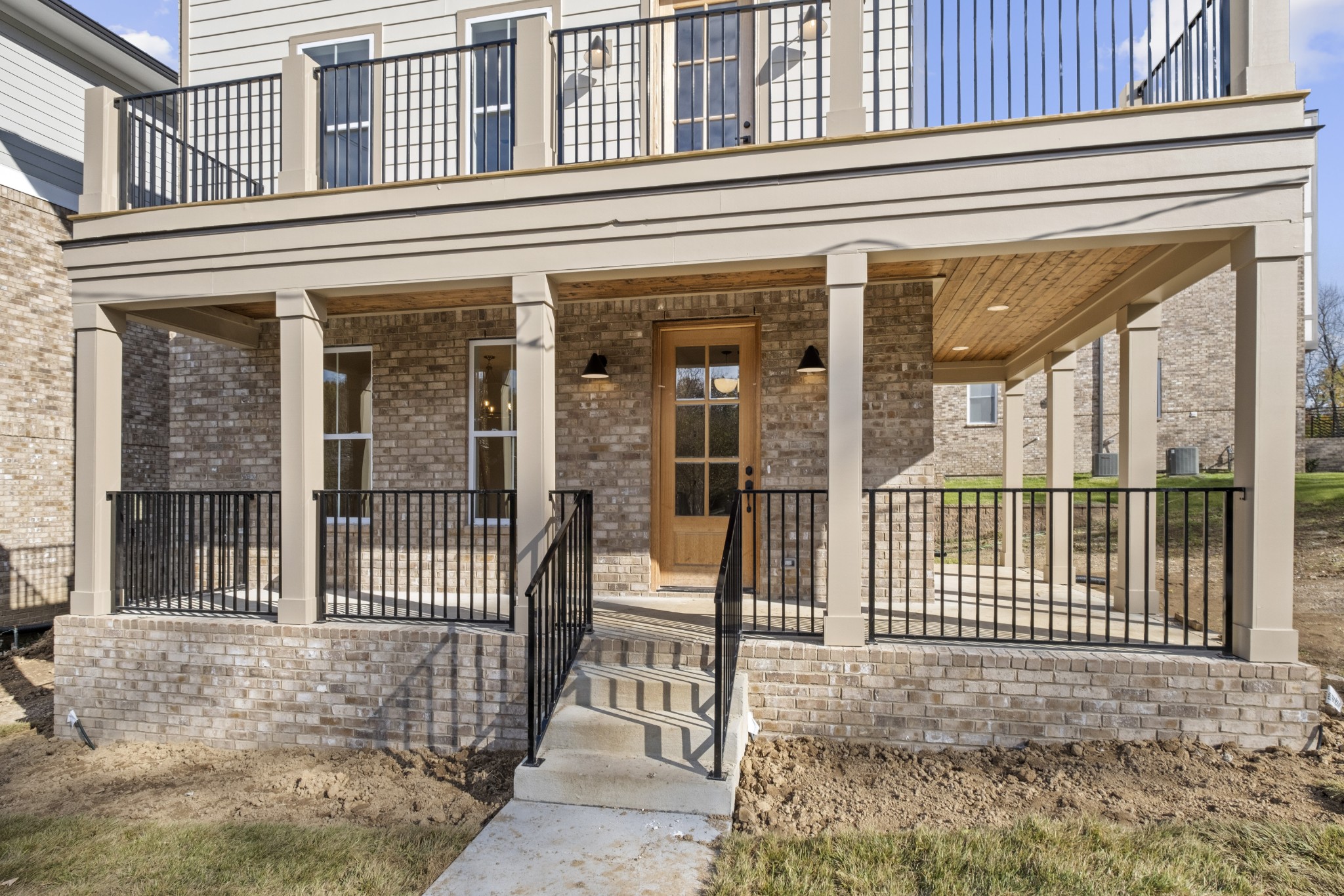 111 Demoss Road Nashville, TN 37209 - Photo 2 of 38 front view of a building