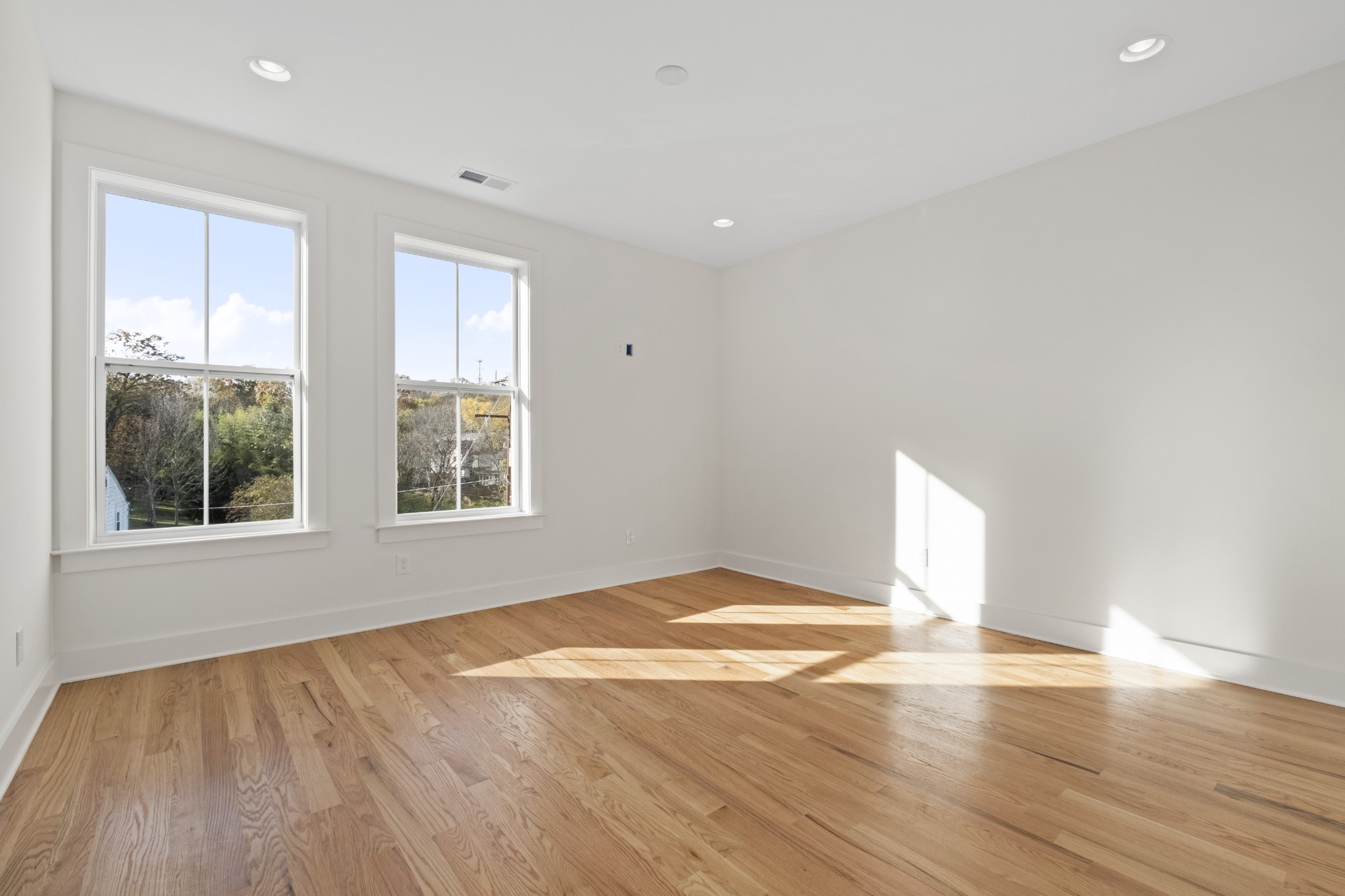 111 Demoss Road Nashville, TN 37209 - Photo 30 of 38 a view of empty room with wooden floor and fan
