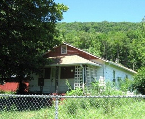 492 Newcomb Loop Road Newcomb, TN 37819 - Photo 1 of 1 Primary Photo