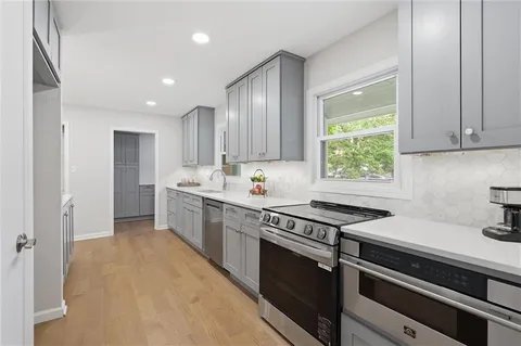 $515,000 | 7740 Briar Street, Prairie Village, KS 66208