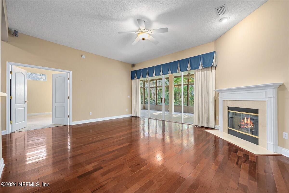 1261 Paradise Pond Road St. Augustine, FL 32092 - Photo 12 of 36 12-Family Room