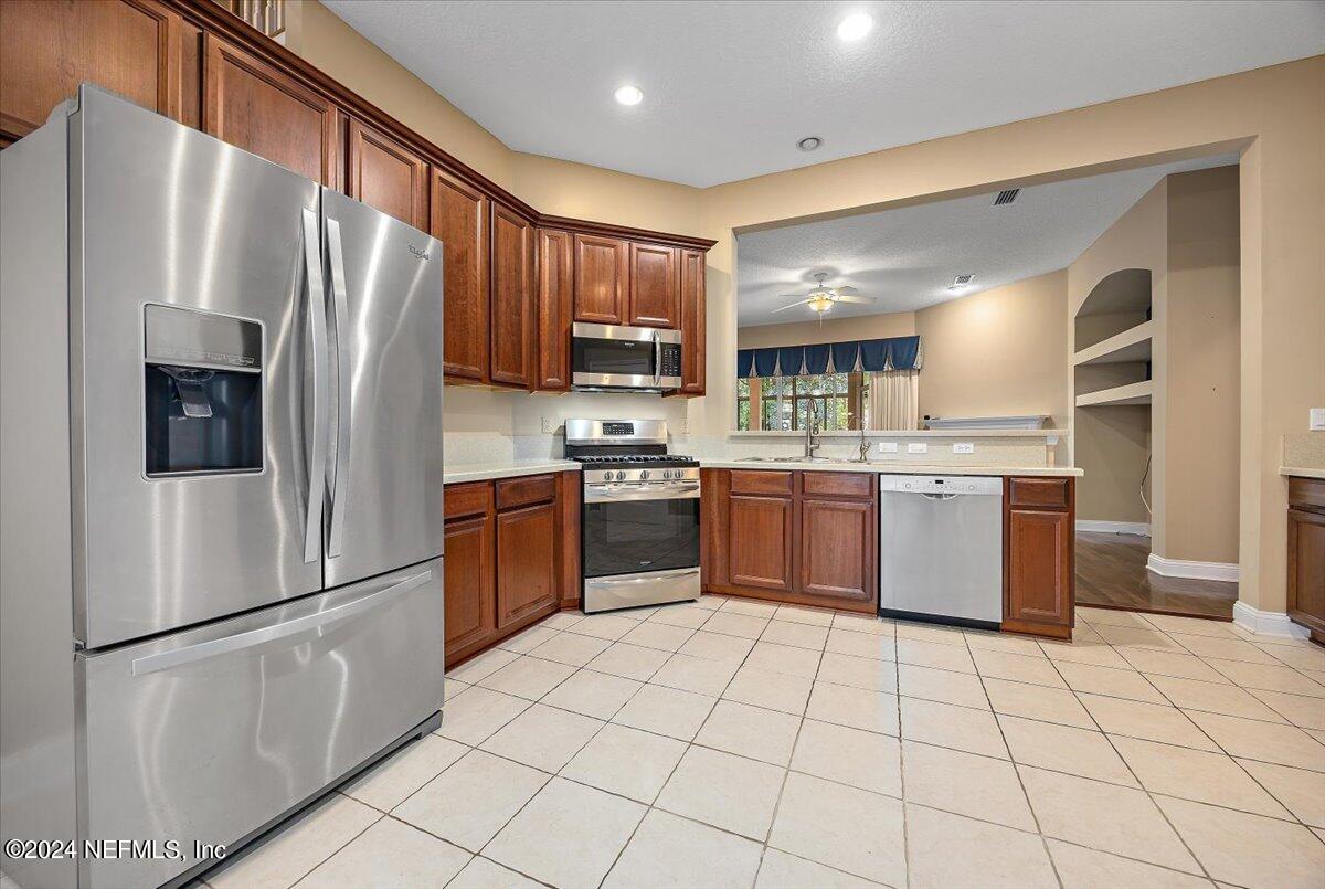 1261 Paradise Pond Road St. Augustine, FL 32092 - Photo 9 of 36 09-Kitchen