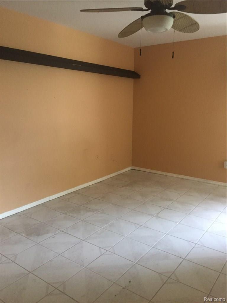 4909 Crooks Road, Unit 49 Royal Oak, MI 48073 - Photo 7 of 9 IMG-2016.JPG