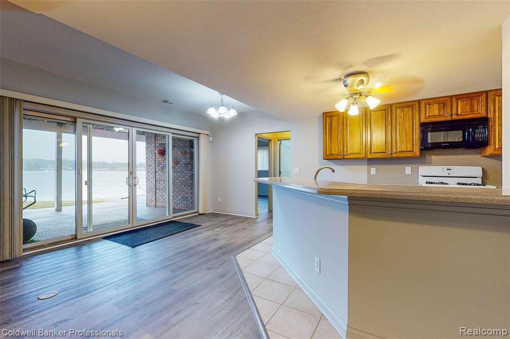 6576 Bennett Lake Road Fenton, MI 48430 - Photo 36 of 46 Gallery Image 36