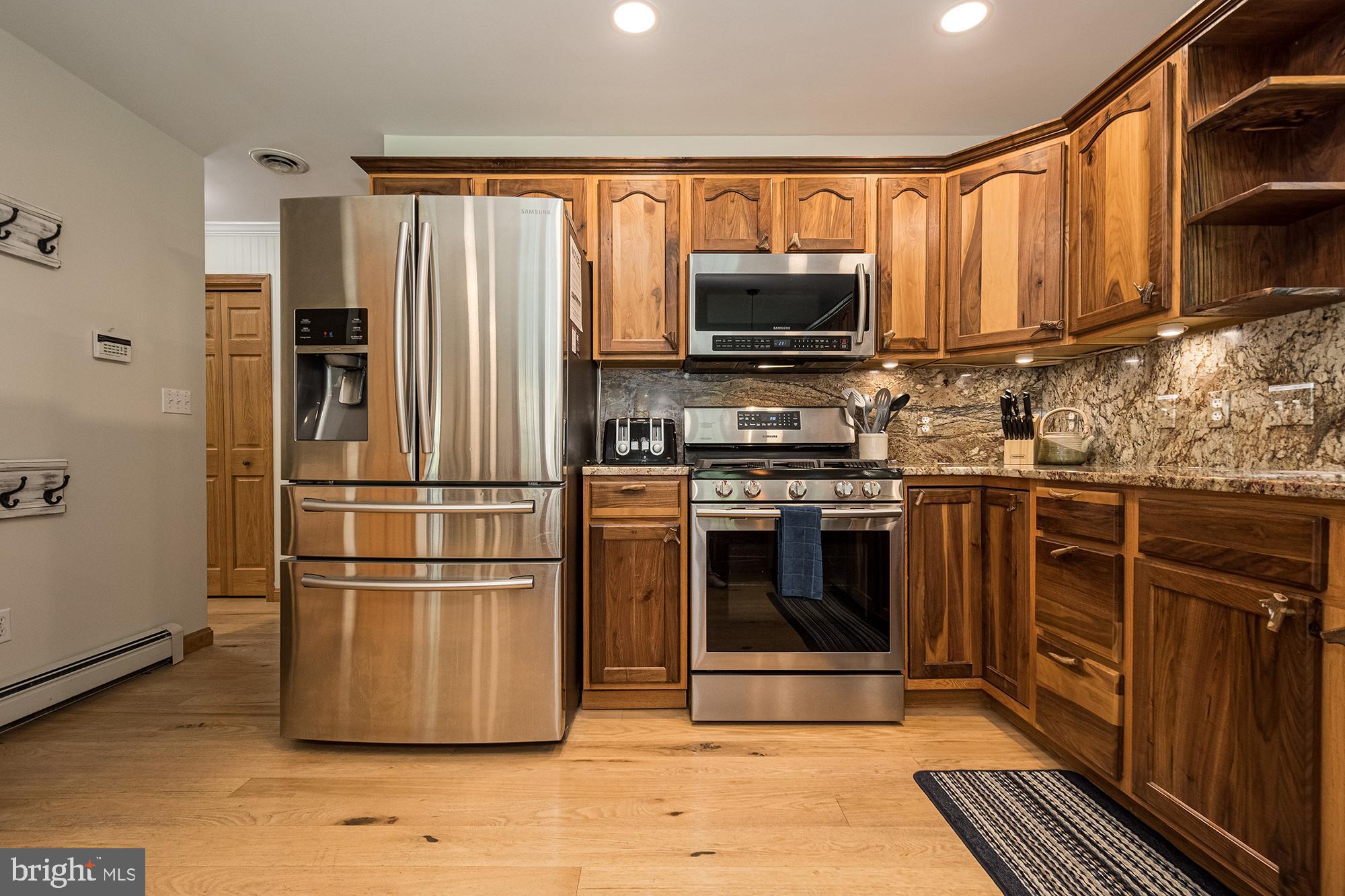 1865 Paradise Point Road Oakland, MD 21550 - Photo 26 of 76 Kitchen