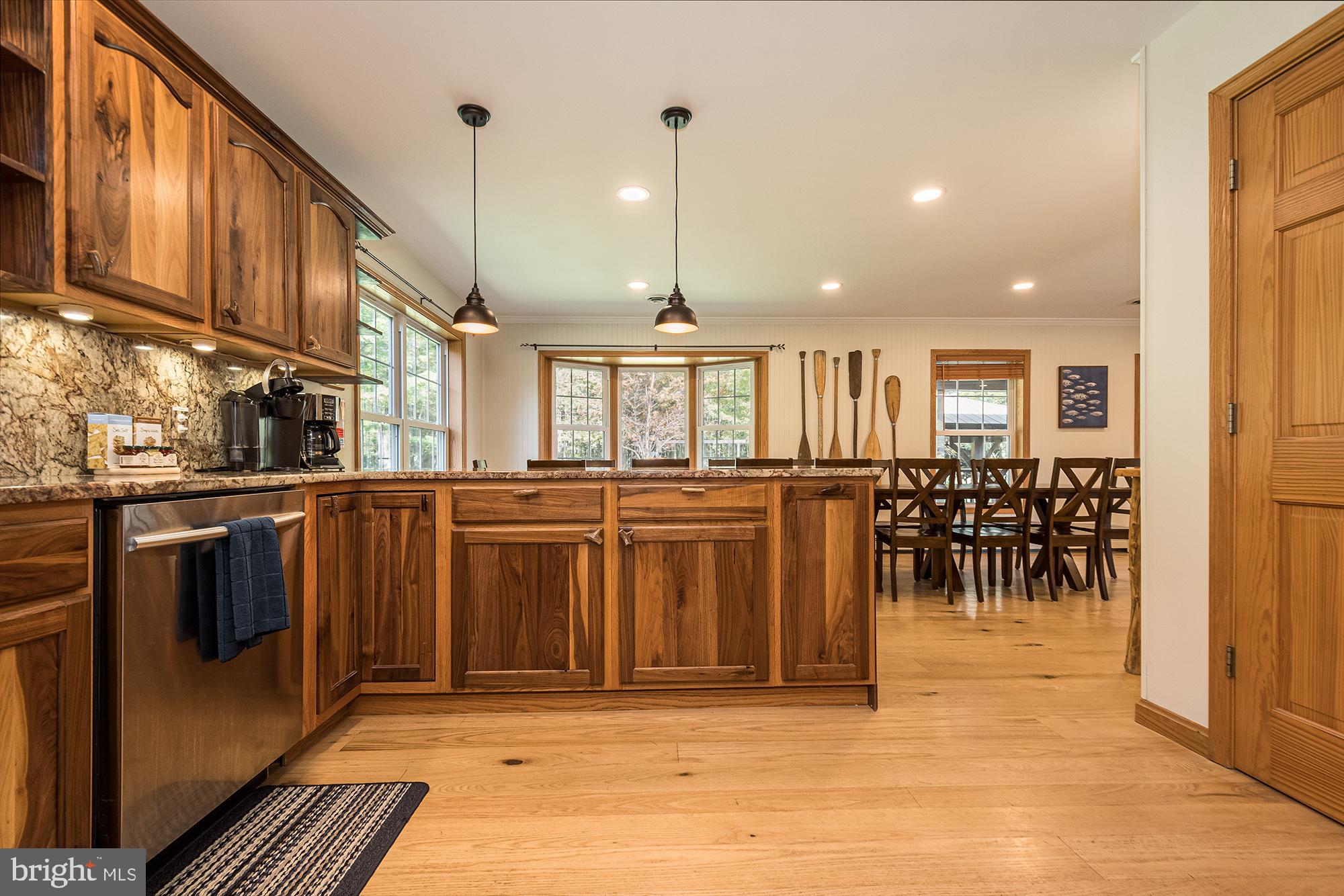 1865 Paradise Point Road Oakland, MD 21550 - Photo 27 of 76 Kitchen