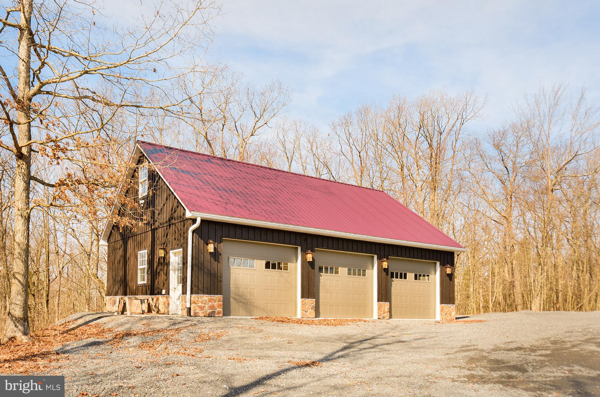 1865 Paradise Point Road Oakland, MD 21550 - Photo 6 of 76 Detached Garage