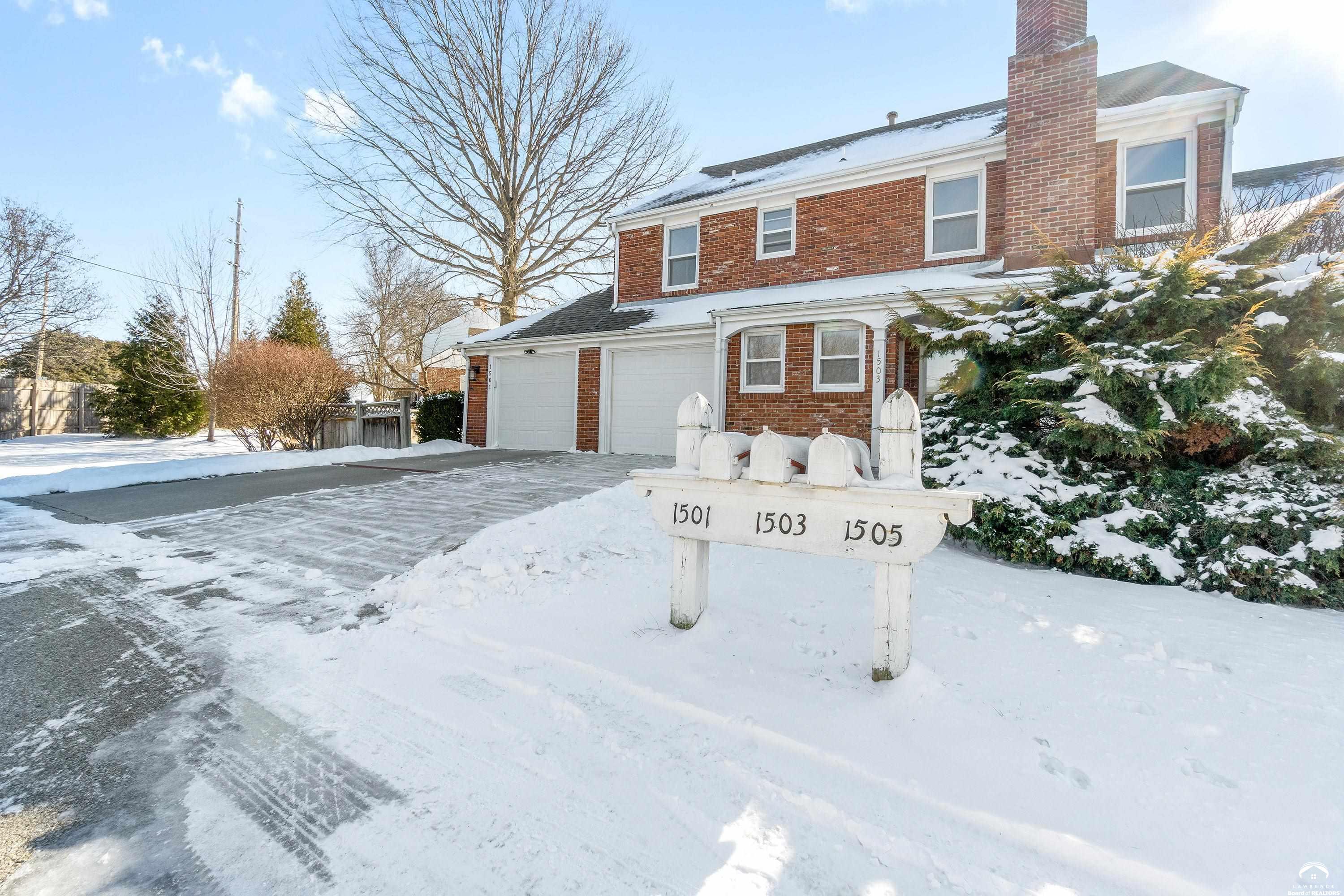 1503 Crossgate Drive Lawrence, KS 66047 - Photo 3 of 26