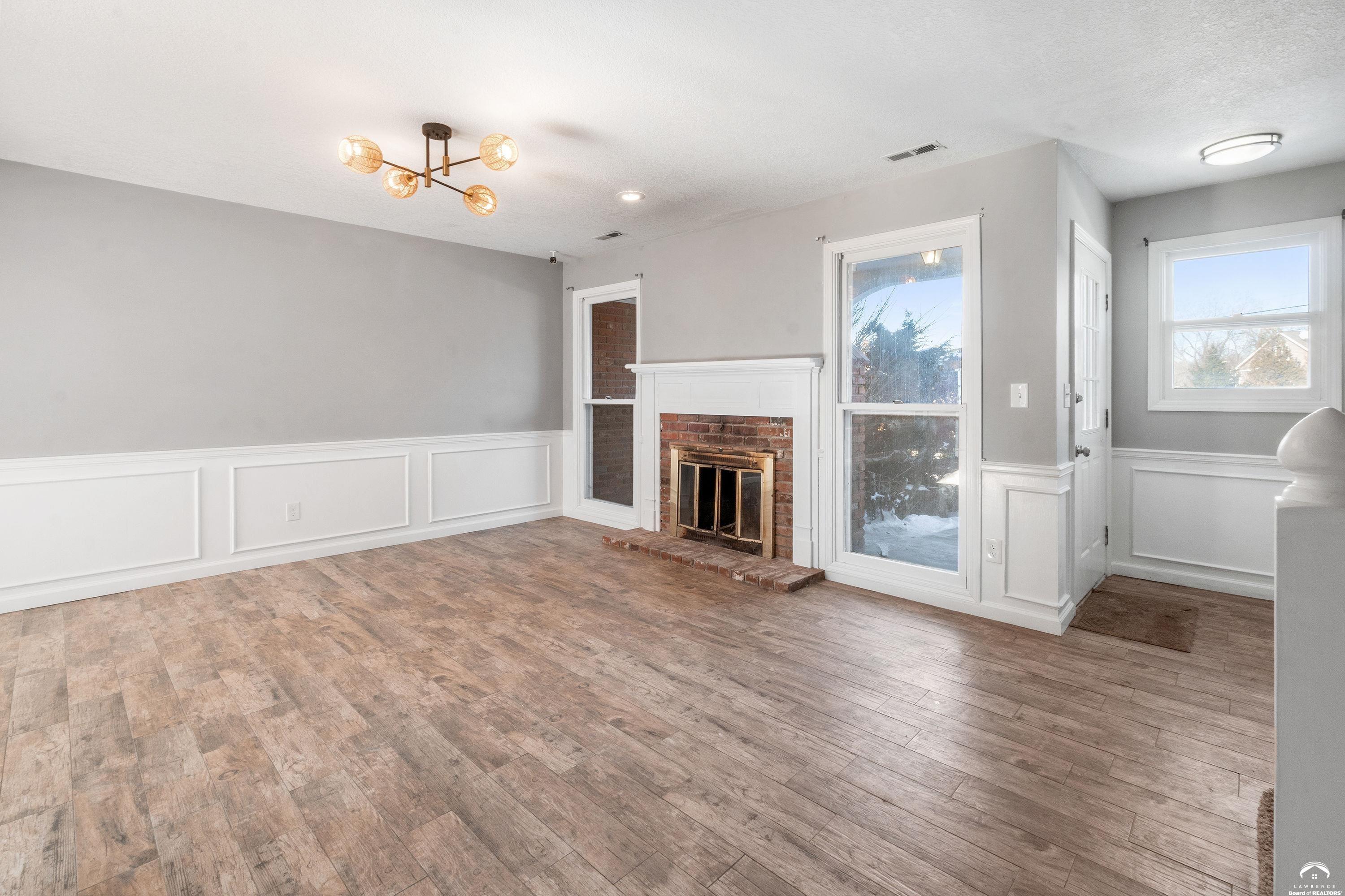 1503 Crossgate Drive Lawrence, KS 66047 - Photo 6 of 26