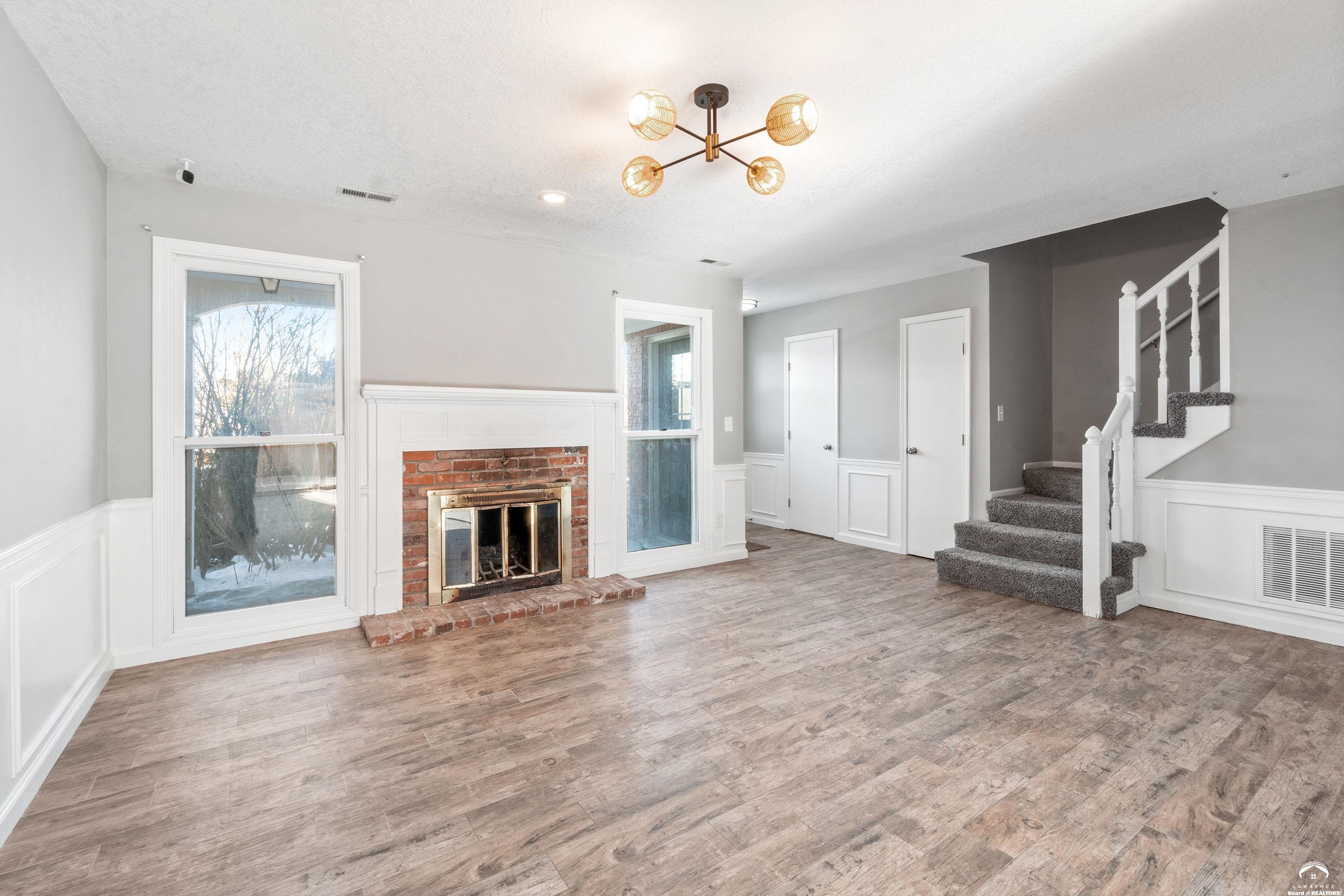 1503 Crossgate Drive Lawrence, KS 66047 - Photo 7 of 26